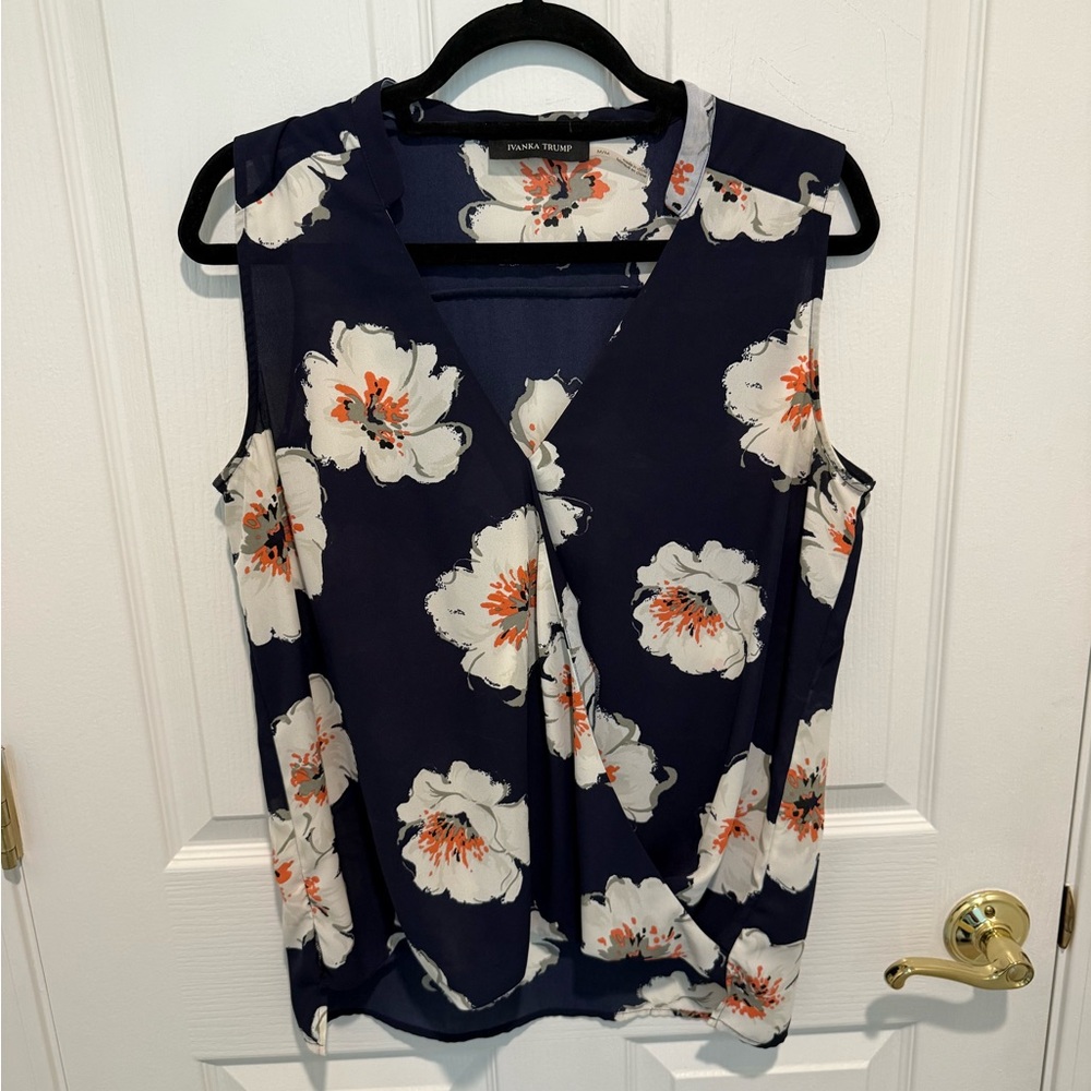 Like New Floral Blouse